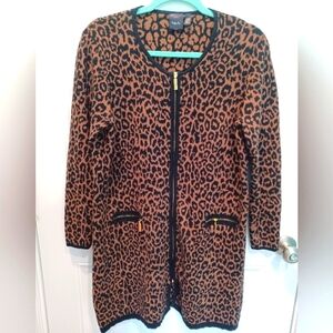 STYLISH RAFAELLA COTTON ZIP-FRONT DUSTER WITH TWO FRONT POCKET ZIPPERS!